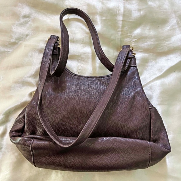 SHOULDER BAG, LEATHER, AVON SIGNATURE, DARK BROWN, TOP ZIP, HAS MANY POCKETS, - Picture 2 of 10